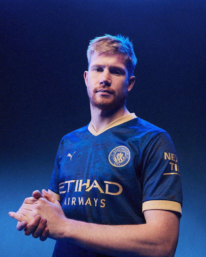 记者：下个月刘祝润就要当爸爸了，孩子会在大连出生