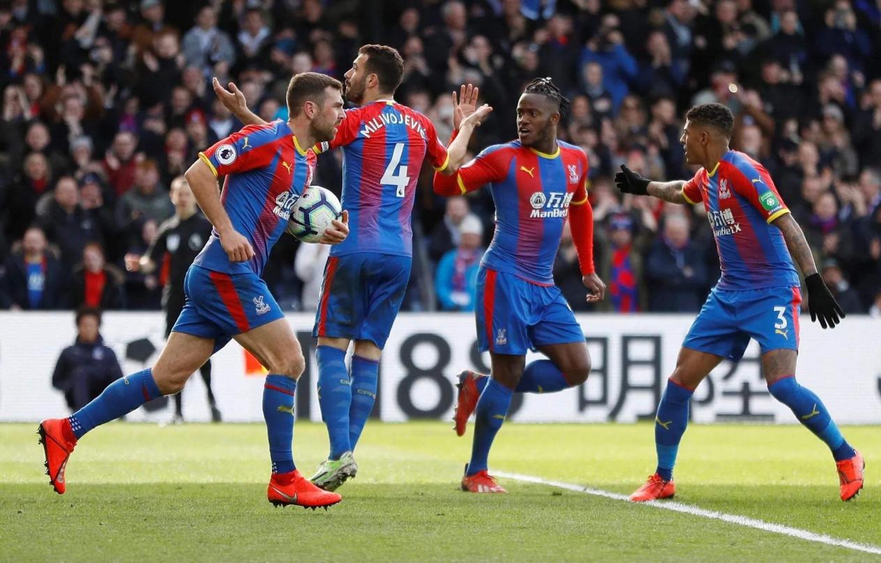 斯洛特上周五给球员放假？ 邮报：球员当天仍在基地训练（邮报：斯洛特称上周五给队员放假，球员实际仍在基地训练）