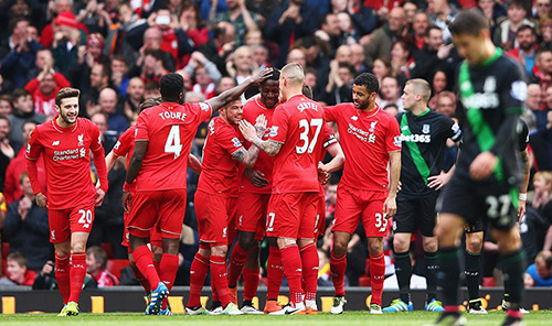 英超战报：哲凯赖什一锤定音，阿森纳1-0埃弗顿继续领跑（英超战况：哲凯赖什破门制胜，阿森纳1-0埃弗顿继续领跑）