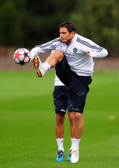 哈萨克斯坦足球超级联赛：13座城市的14支球队