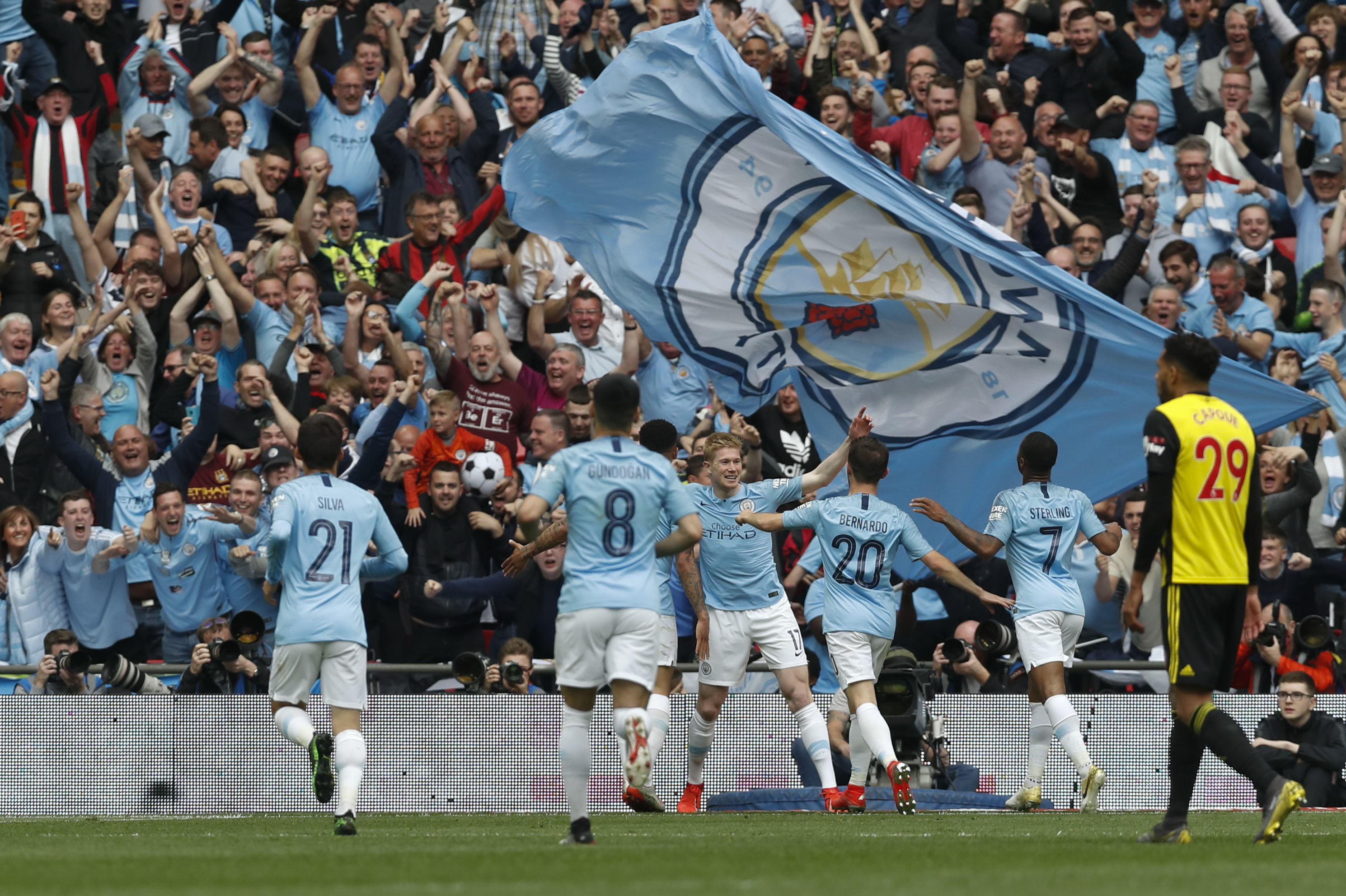 世欧预战报：哈兰德梅开二度，挪威4-1意大利直通世界杯（欧预赛战报：哈兰德双响，挪威4-1击败意大利直取世界杯门票）