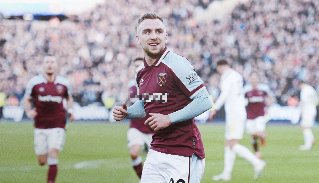 世界冠军黄雅琼、刘雨辰举行婚礼，樊振东、汪顺送上视频祝福