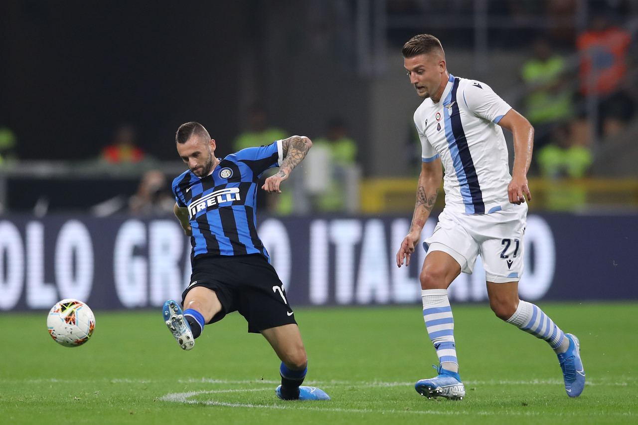 拯救球迷生命！FIFA官方：雷根斯堡队医诺伊金获公平竞赛奖（FIFA授予雷根斯堡队医诺伊金公平竞赛奖，因其抢救球迷生命）