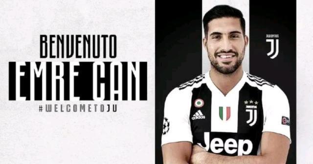 记者：邵佳一探班U22国足训练，与主帅安东尼奥相谈甚欢